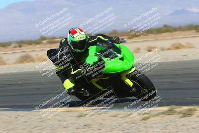 media/Mar-12-2022-SoCal Trackdays (Sat) [[152081554b]]/Turn 14 Inside (155pm)/